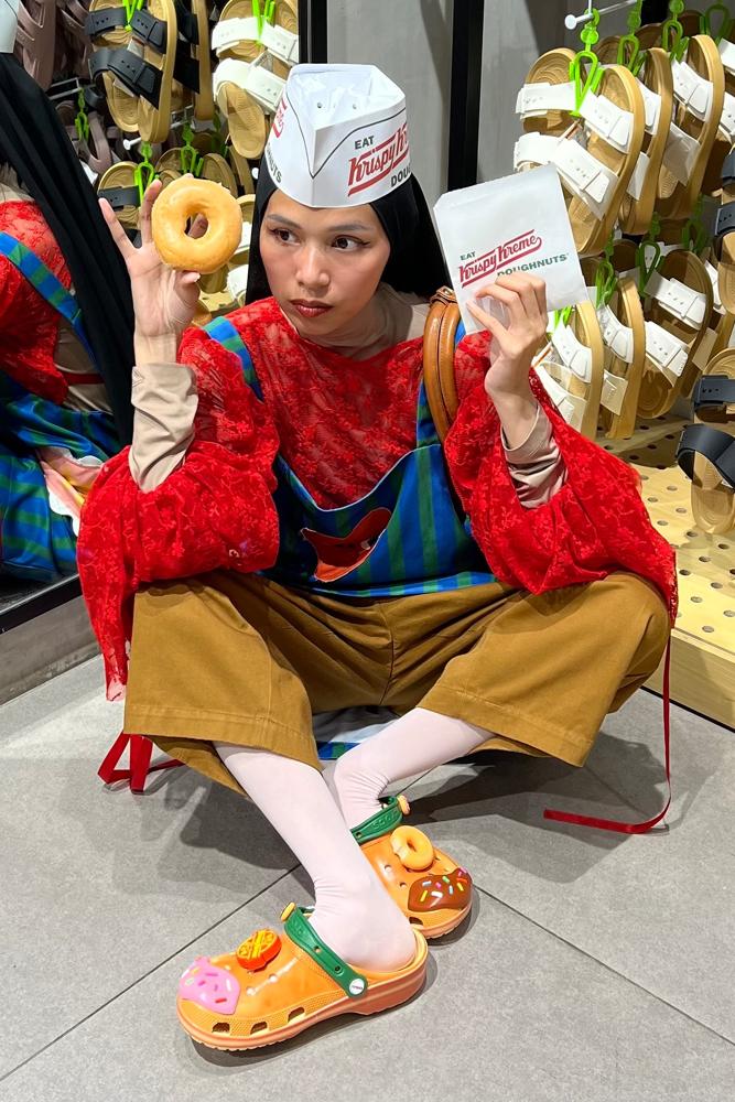 nadiaelok's fit featuring STARRY, Crocs | [object Object], [object Object], [object Object], [object Object], [object Object], [object Object], [object Object], [object Object], [object Object]