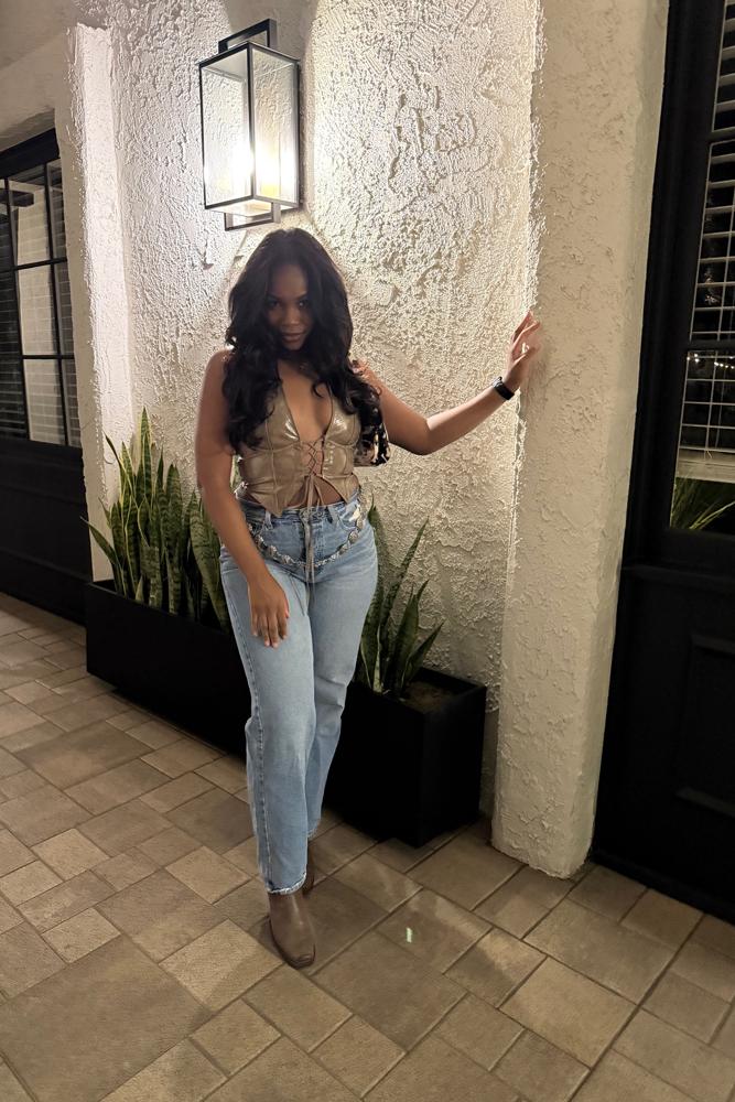 OnTheDailyWithBaylie's fit featuring Pretty Little Thing, Forever 21, Target, Boot Barn | [object Object], [object Object]