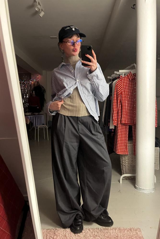 marikaxoo's review for H & M - Wide twill trousers - Grey