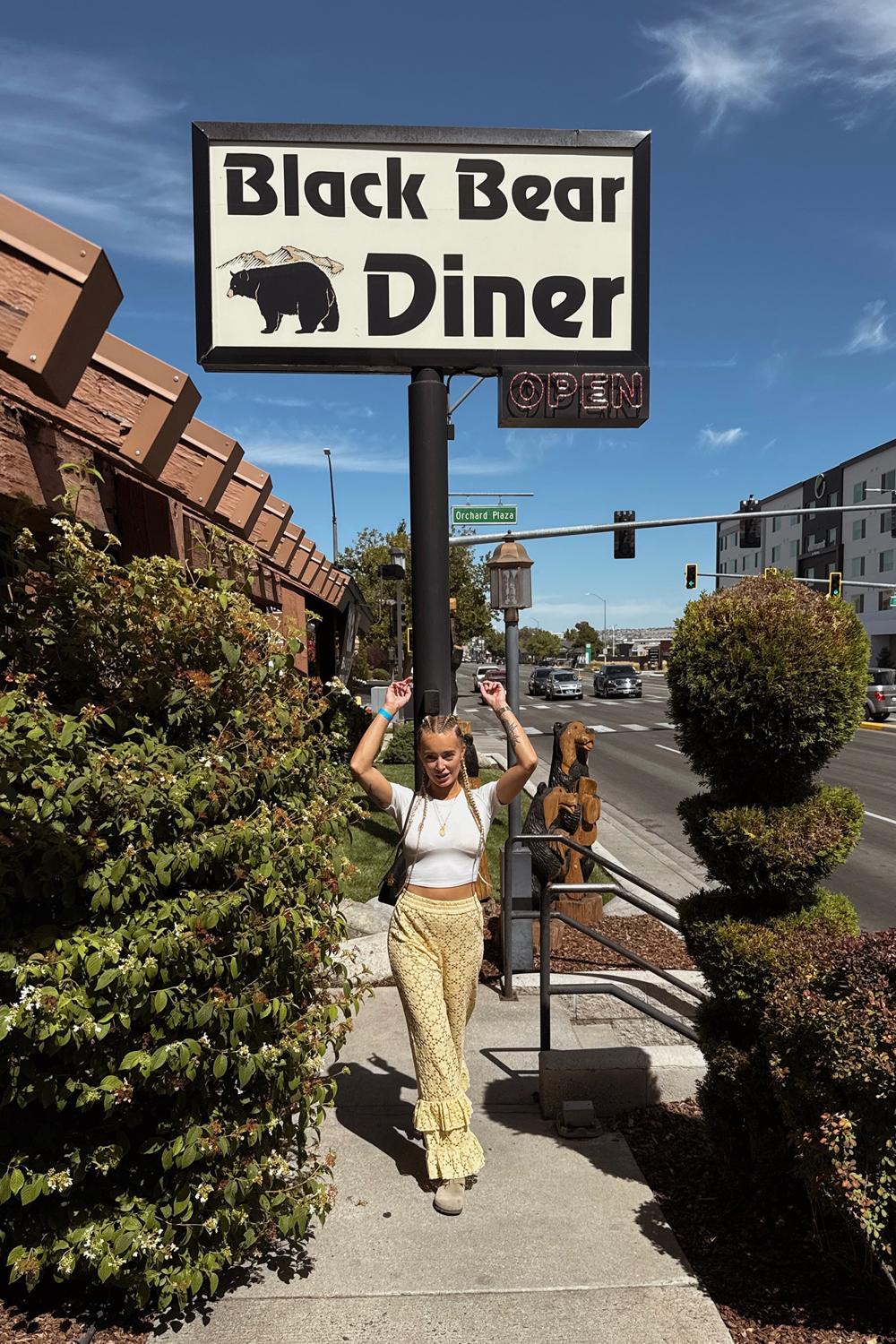Post featuring Malone Trousers - burgundy