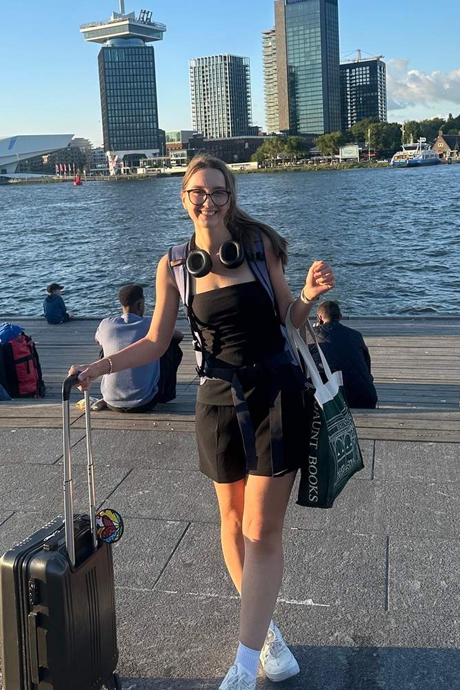 LiliyaM's fit featuring Abercrombie & Fitch, Aritzia