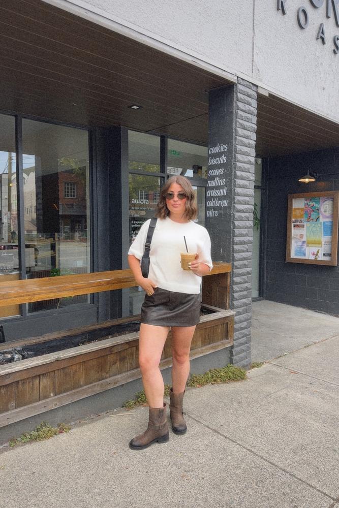 viennajanee's fit featuring Abercrombie & Fitch, Garage, Thursday Boots | [object Object], [object Object], [object Object], [object Object], [object Object], [object Object], [object Object], [object Object], [object Object]