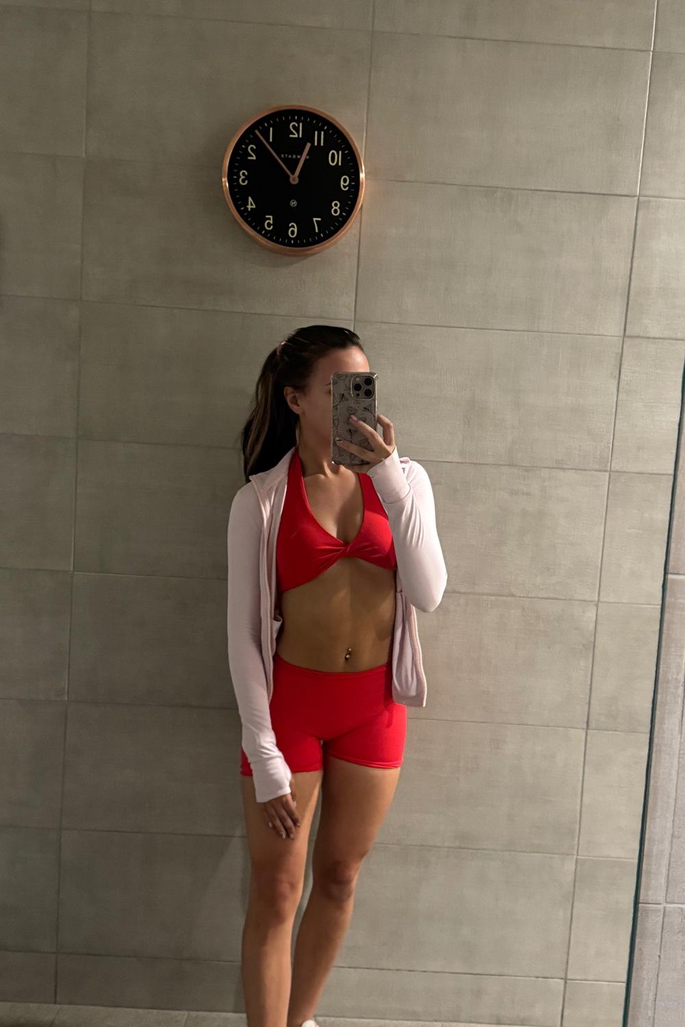 Post featuring LOW Dynamic Seamless Short - Cherry Red