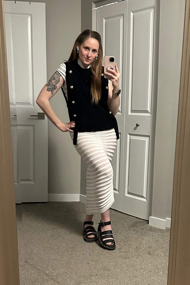 DaniTrics's fit featuring Dr. Martens, Amazon Basics, TEMU