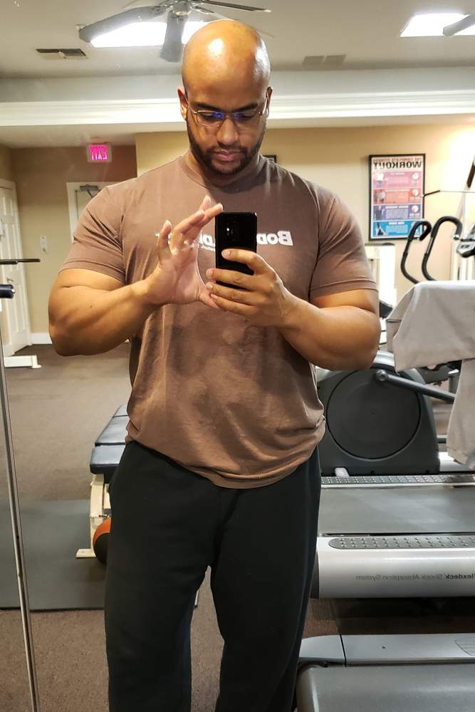 Dumaka's fit featuring Bodybuilding Global | [object Object]