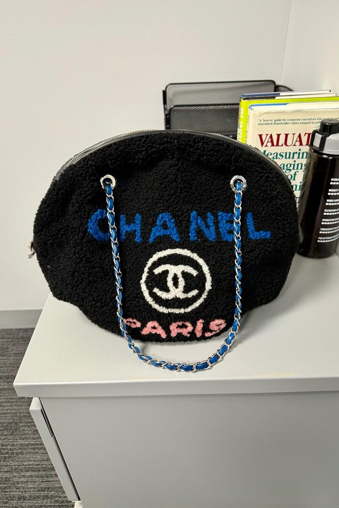 GAviv's fit featuring GAP, Quince, Tory Burch, Chanel, Amazon Basics | [object Object], [object Object], [object Object], [object Object]