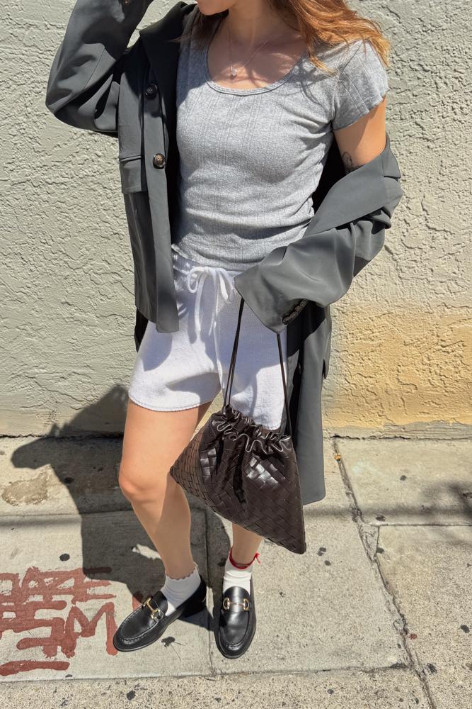 amandarodriguesz's fit featuring H&M, Arezzo, Bottega Veneta, HM Leathercraft, Moncler | ootd, casual, comfortable