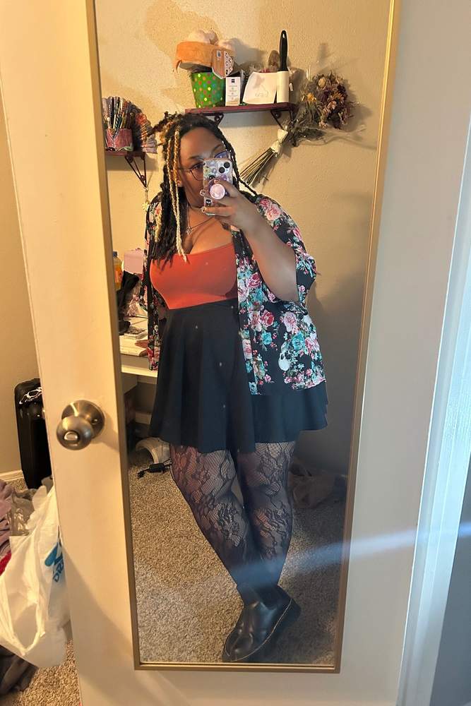 CocotheDreamer's fit featuring Dr. Martens, SHEIN, Hot Topic | [object Object], [object Object], [object Object], [object Object]