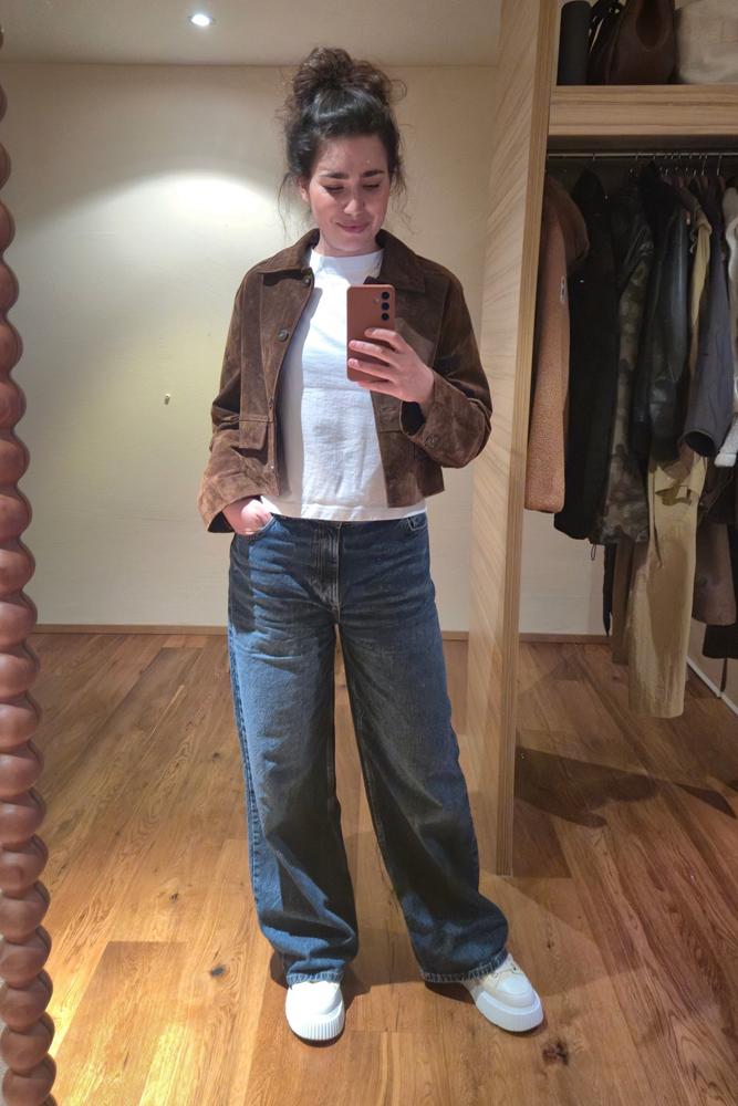 CaraLynn's fit featuring , 