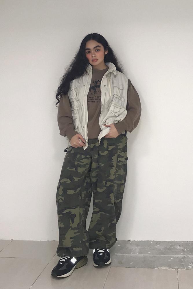 chloejsanguyo's fit featuring New Balance, H&M | [object Object], [object Object], [object Object], [object Object], [object Object], [object Object], [object Object], [object Object], [object Object]