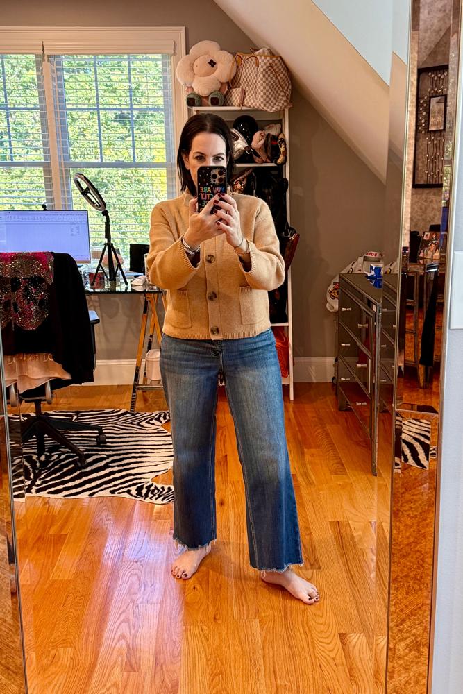 GAviv's fit featuring Loft, Vervet | relaxed, casual, chic, ootd, classic