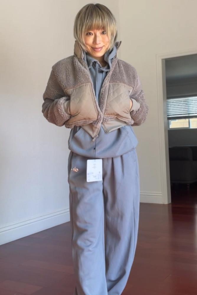 Rin0711's fit featuring Alo Yoga | [object Object], [object Object], [object Object], [object Object], [object Object], [object Object], [object Object]