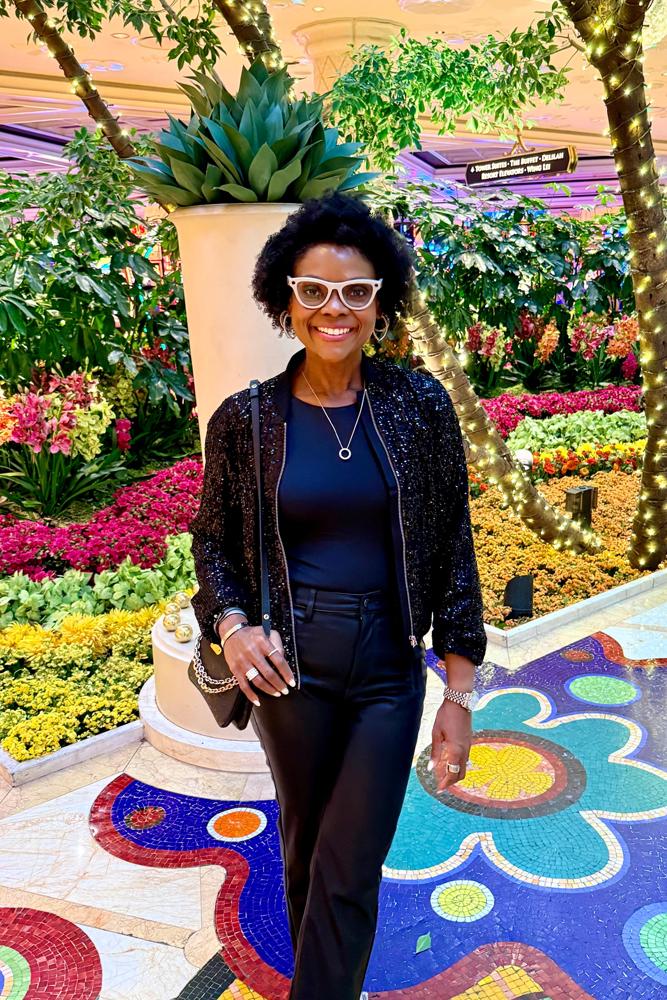 ToniTonyTone's fit featuring Ray-Ban, Louis Vuitton, Loft | streetwear, trendy, chic, party, ootd