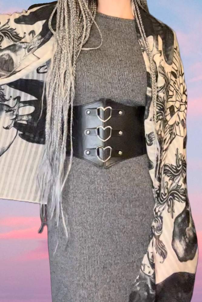 Cleopatra's fit featuring Hot Topic, EB Denim, Two's Company | [object Object], [object Object], [object Object], [object Object], [object Object], [object Object]