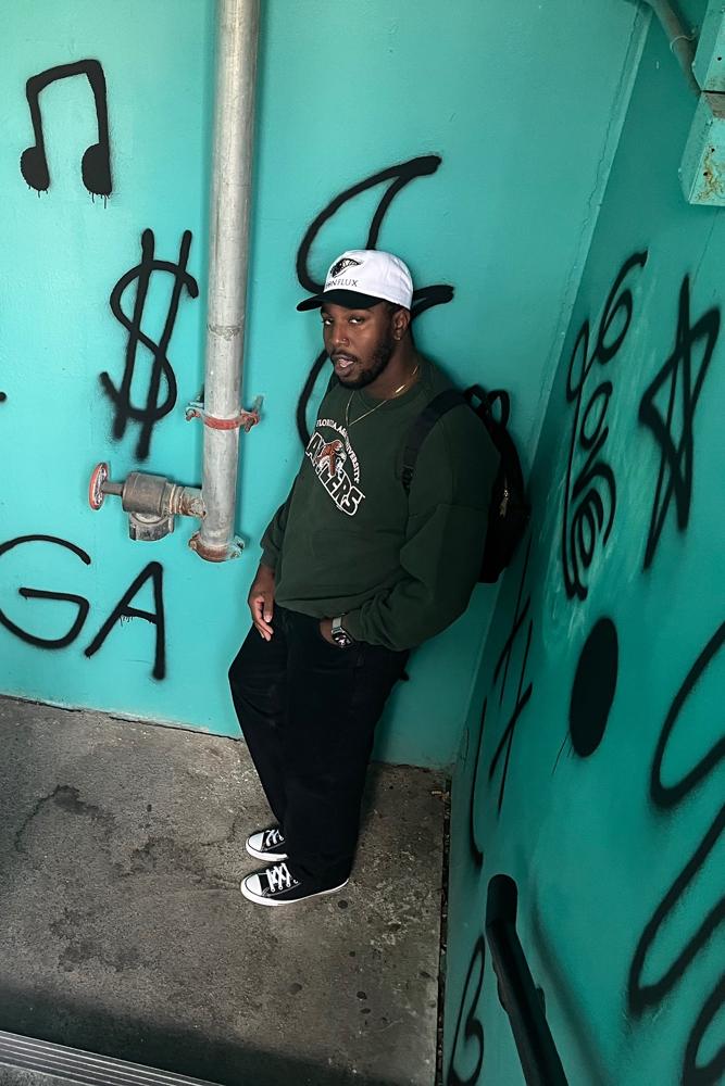 discodonni's fit featuring Converse