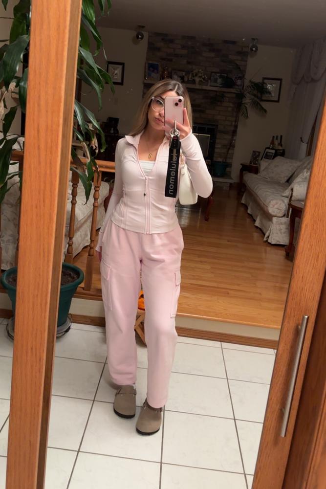 Stefaniag's fit featuring Lululemon, Aritzia, Birkenstock, Garage | athletic, relaxed, cute