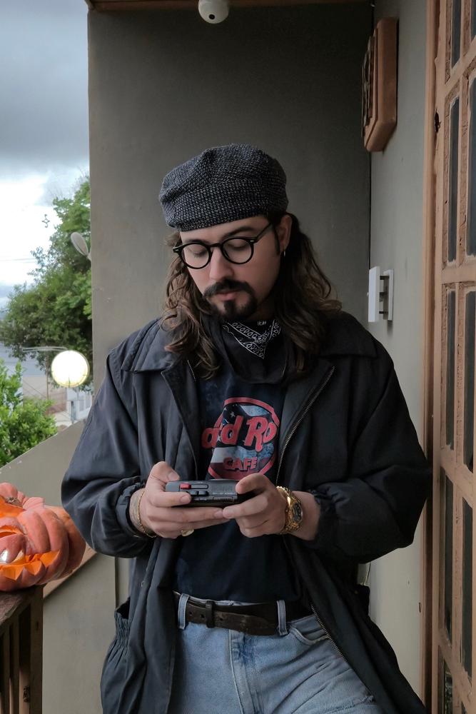 Lukepeder's fit featuring Converse, Levi's, Hard Rock Cafe