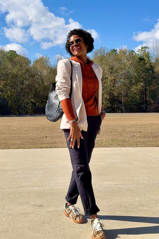 ToniTonyTone's fit featuring DSW, Bottega Veneta