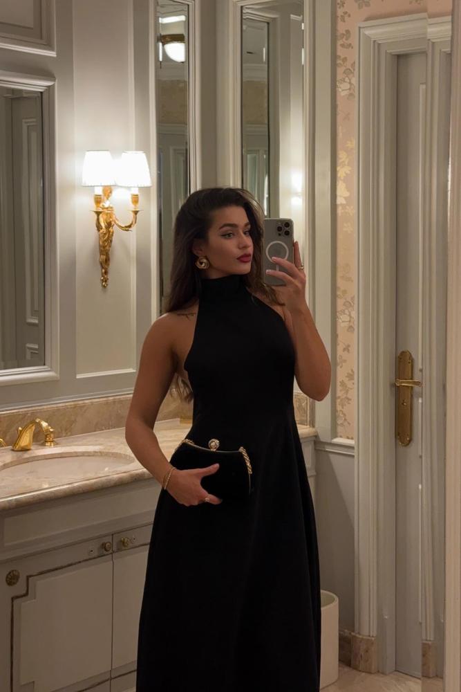 Veroniikapl's fit featuring Odd Muse