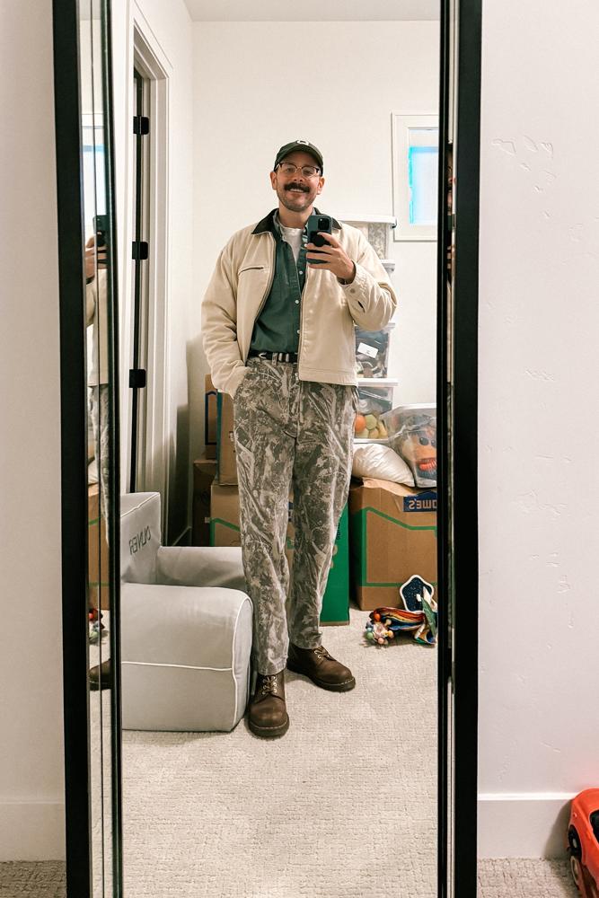 aardvark's fit featuring , , 