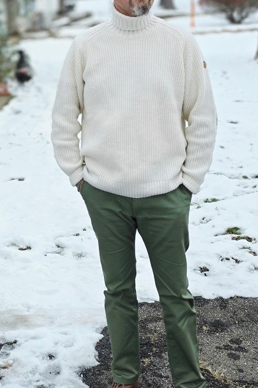 Post featuring 9oz Mercerised Selvedge Cotton Slim Tapered Chinos - Olive