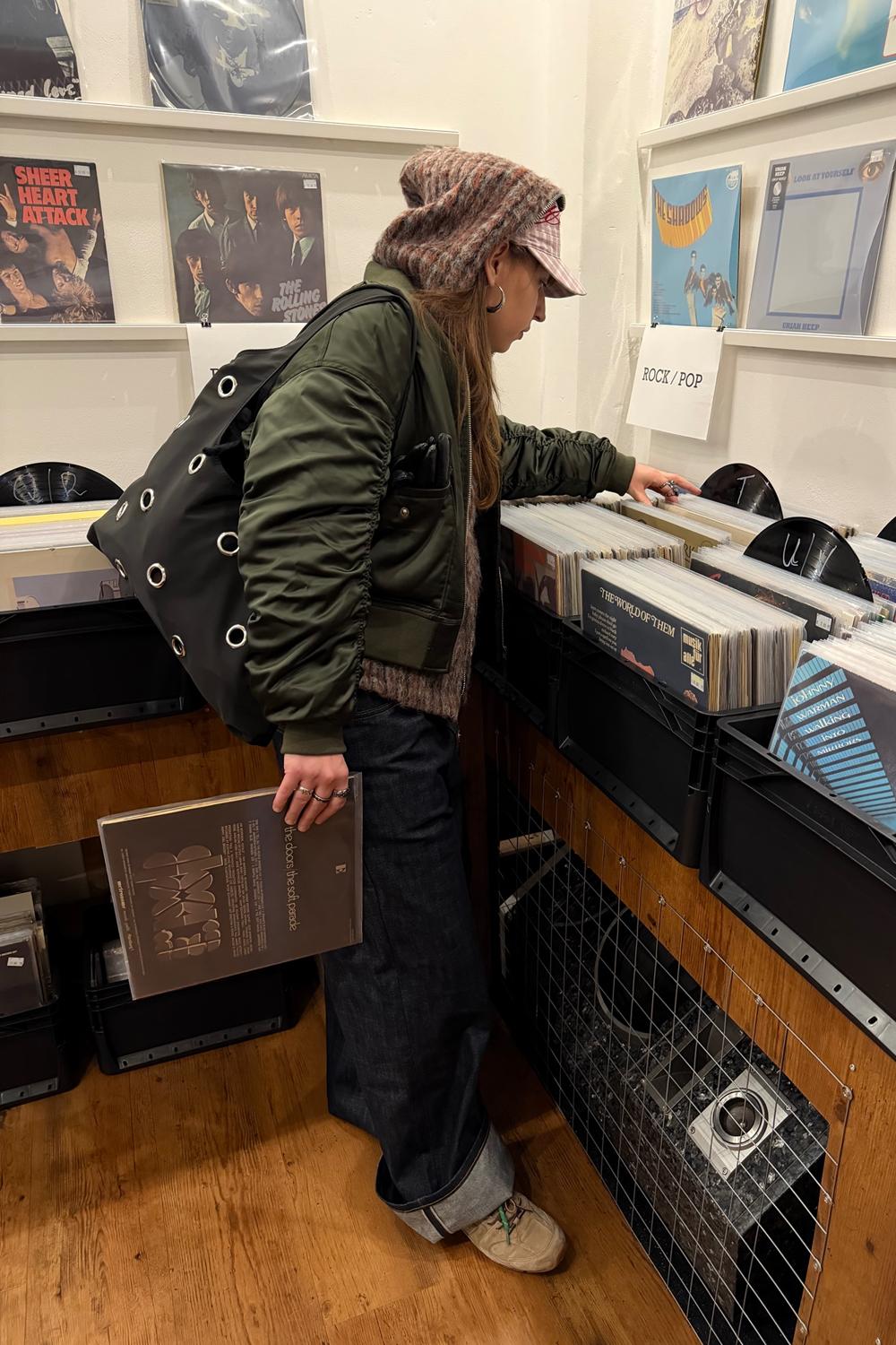 Post featuring New Balance&nbsp;x&nbsp;Miu Miu 530 SL Sneaker aus Wildleder und Mesh