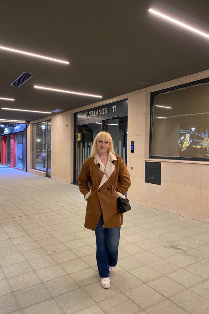 229anni's fit featuring Converse