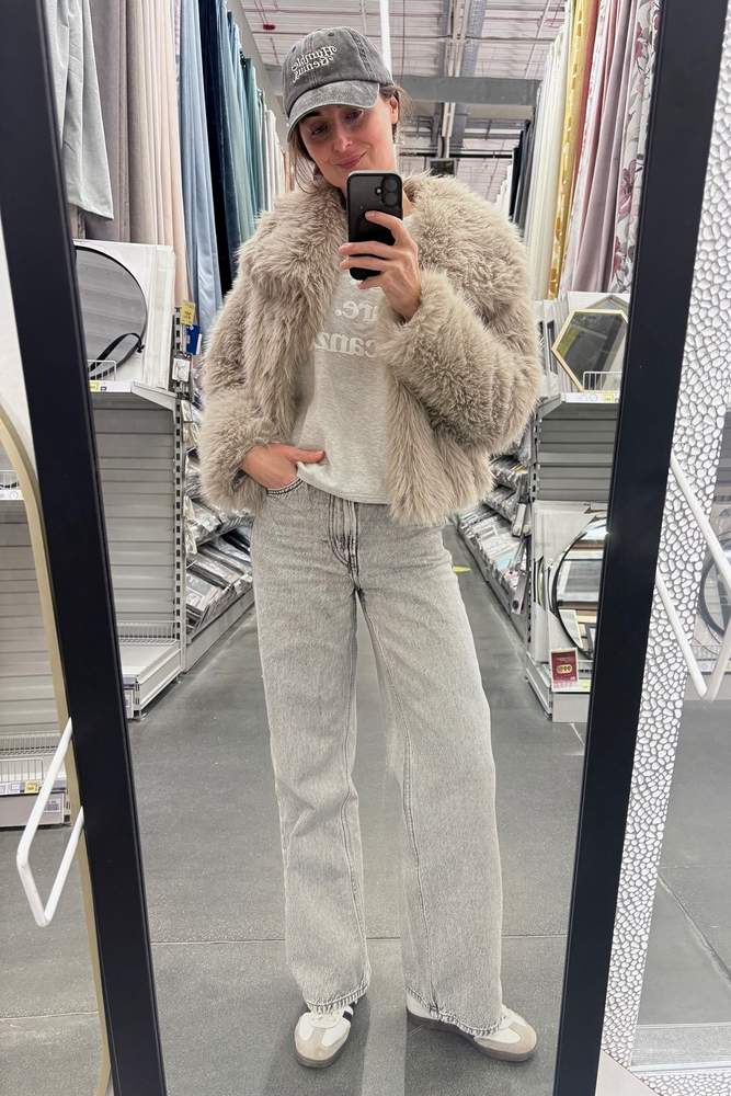 Iga's fit featuring Drive Me Bikini, SHEIN, Adidas, H&M