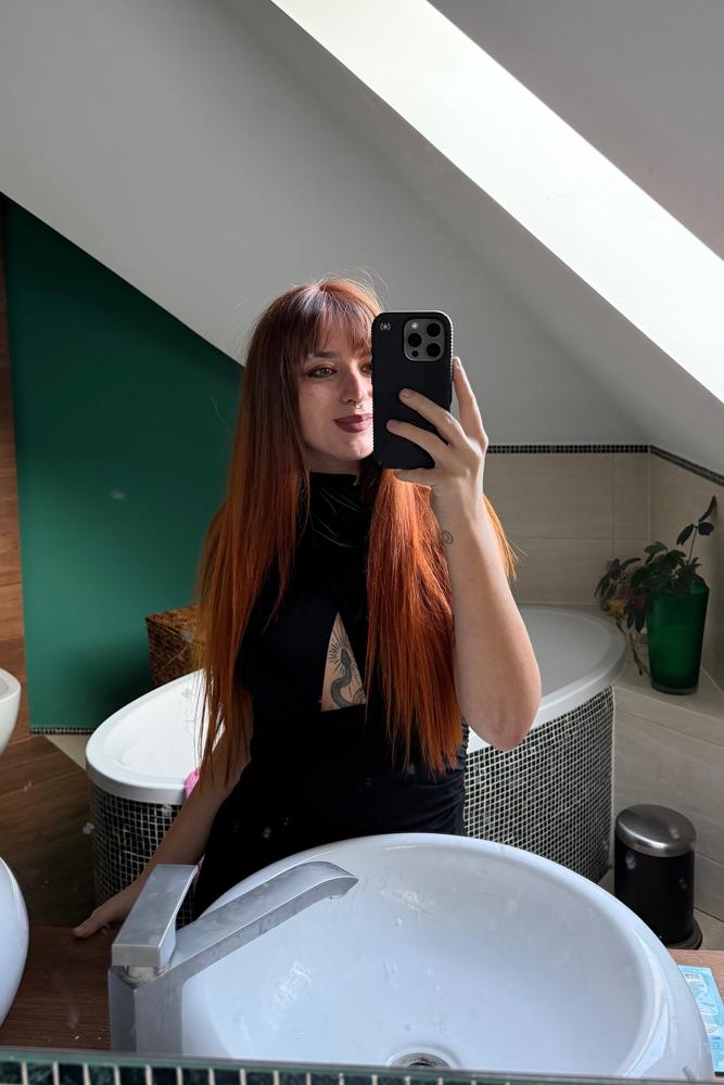 Monova's fit featuring , 