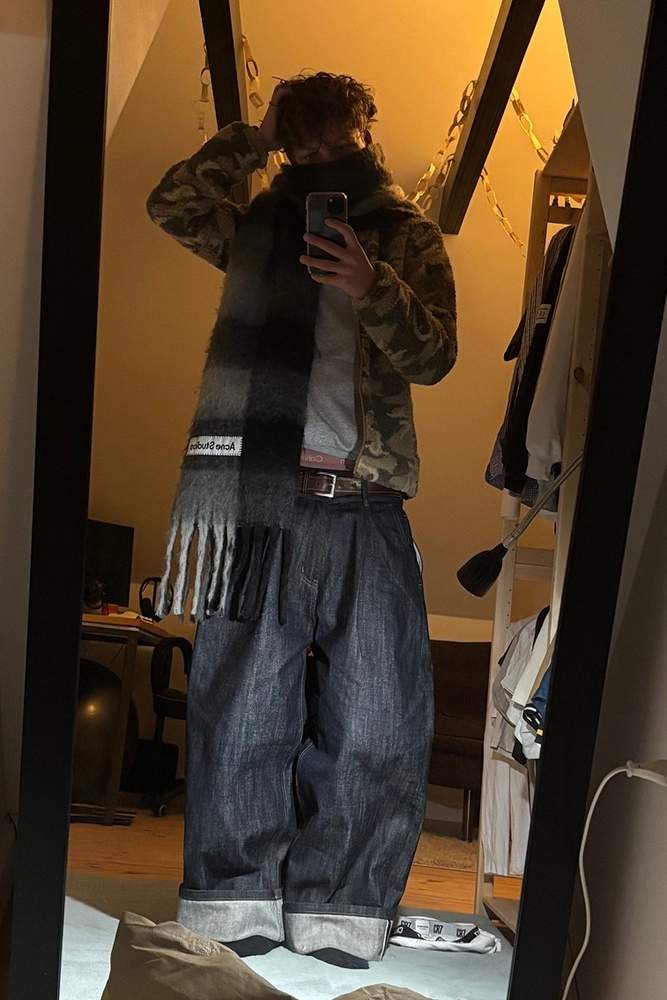 Birk's fit featuring , 