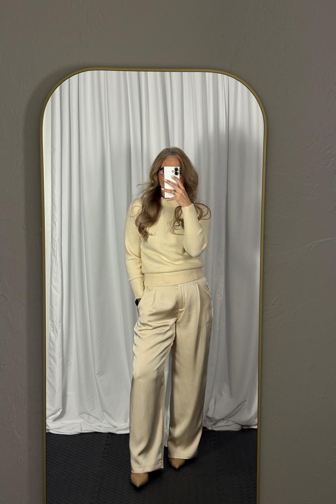 BusinessCasualOOTD's fit featuring Ann Taylor, Amazon Basics