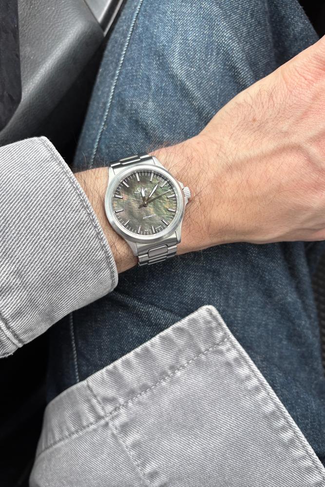 nevergreen's fit featuring , , , 