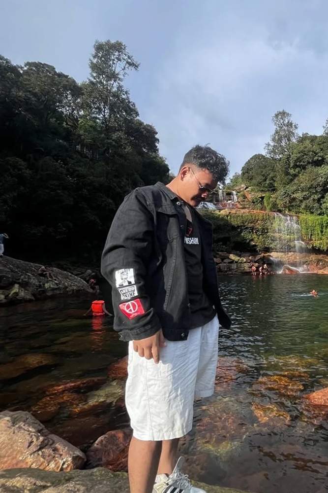 Nephilim's fit featuring Ojstar, Louis Philippe, KicksCrew, Gymshark