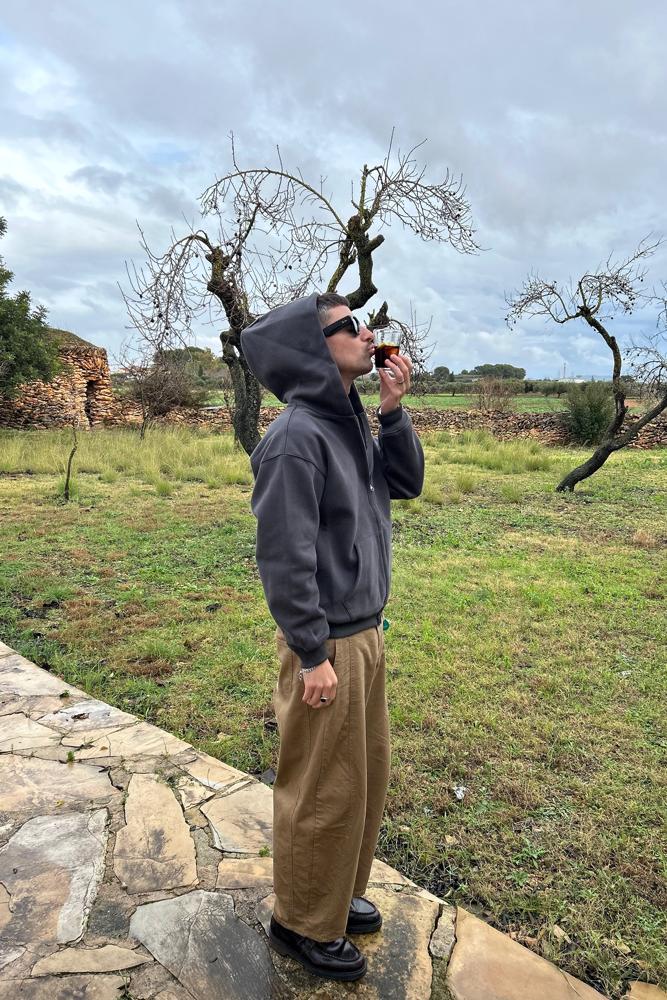 Markkkoc's fit featuring Dr. Martens, Uniqlo, Ray-Ban | [object Object]