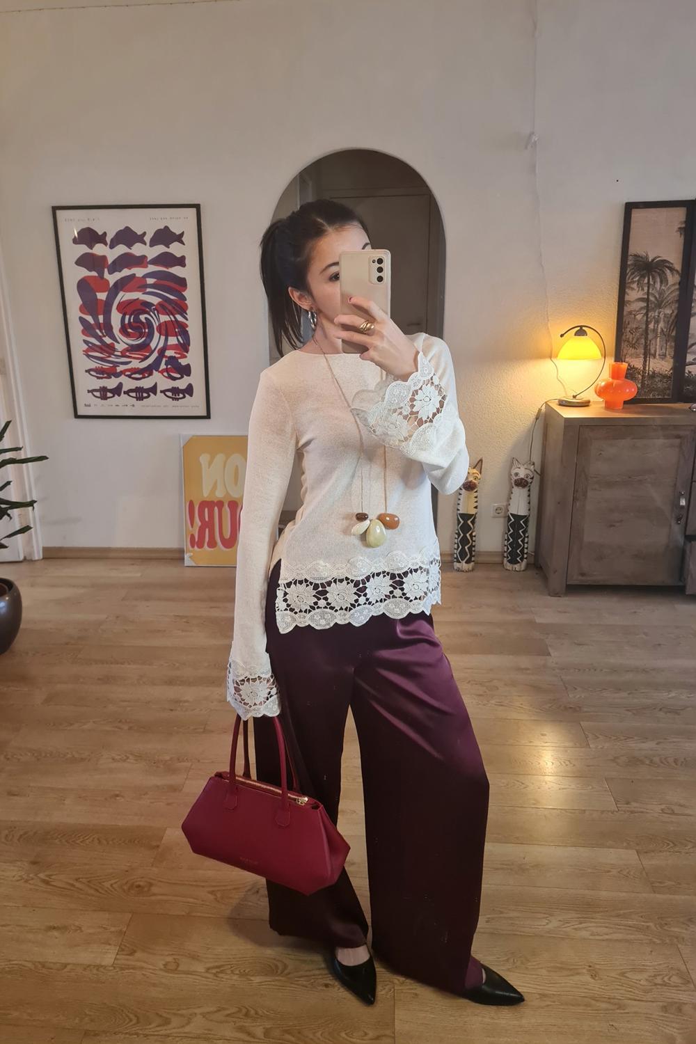 Post featuring Vera Low Dollarino 10" - Dark Red