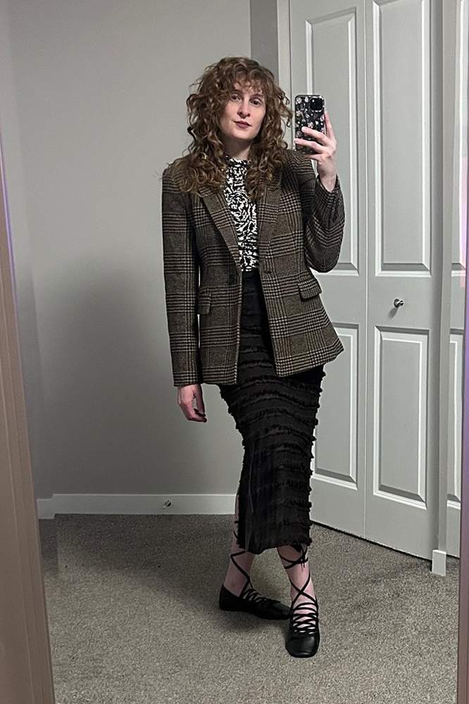 DaniTrics's fit featuring H&M, TEMU, Banana Republic
