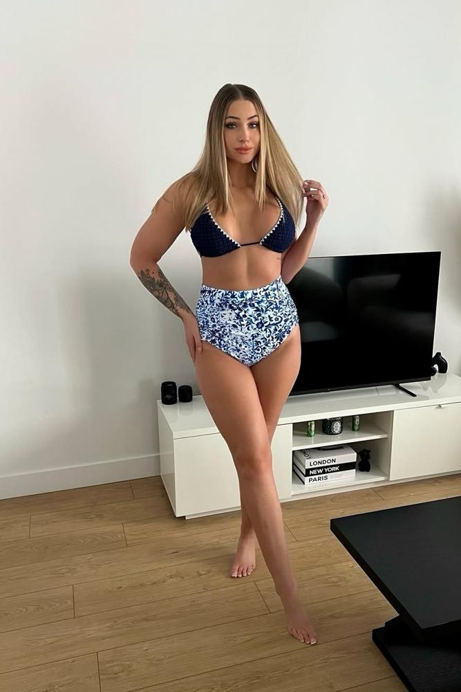 amyfraserxox's fit featuring Arolina