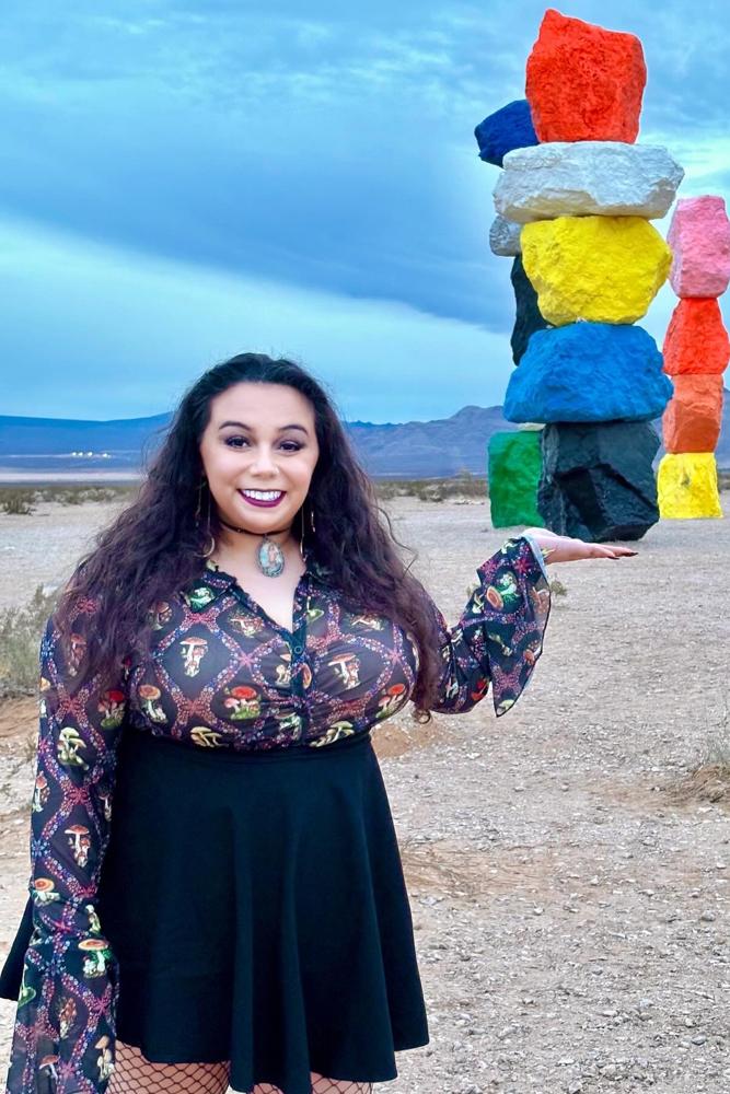 snugglebunbun's fit featuring Dr. Martens, Hot Topic, Amazon Basics, Dolls Kill