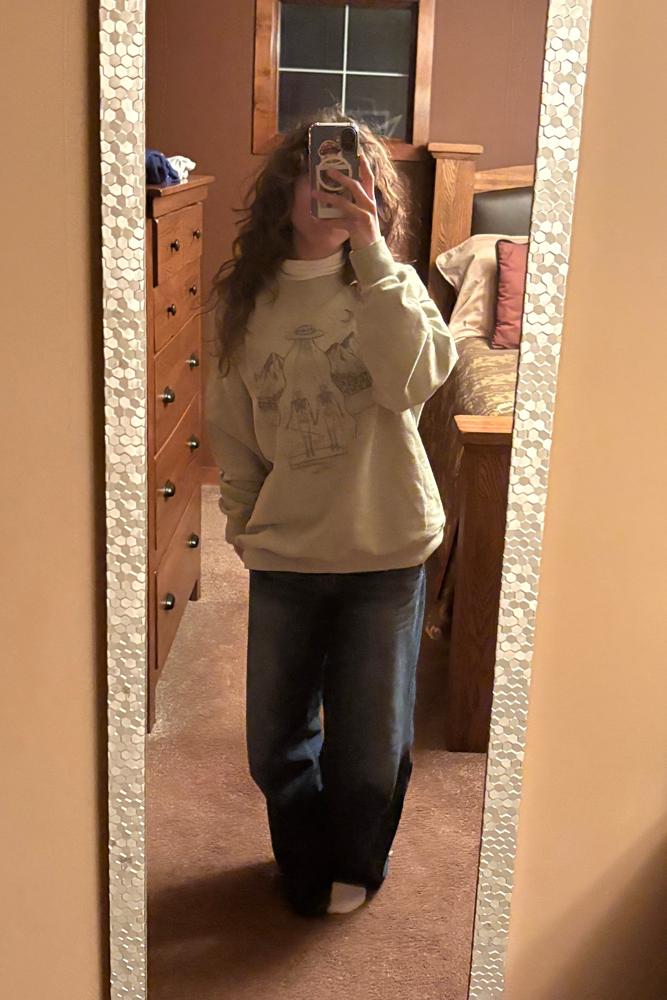 izziecot's fit featuring American Eagle, Aritzia
