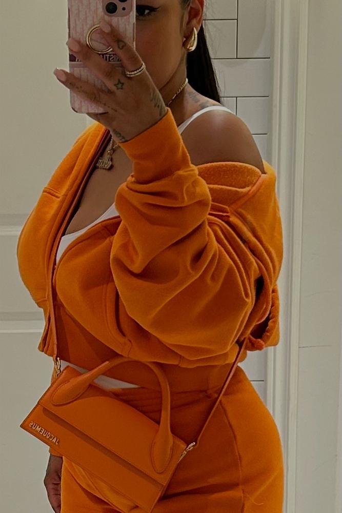 Always86's fit featuring Aritzia