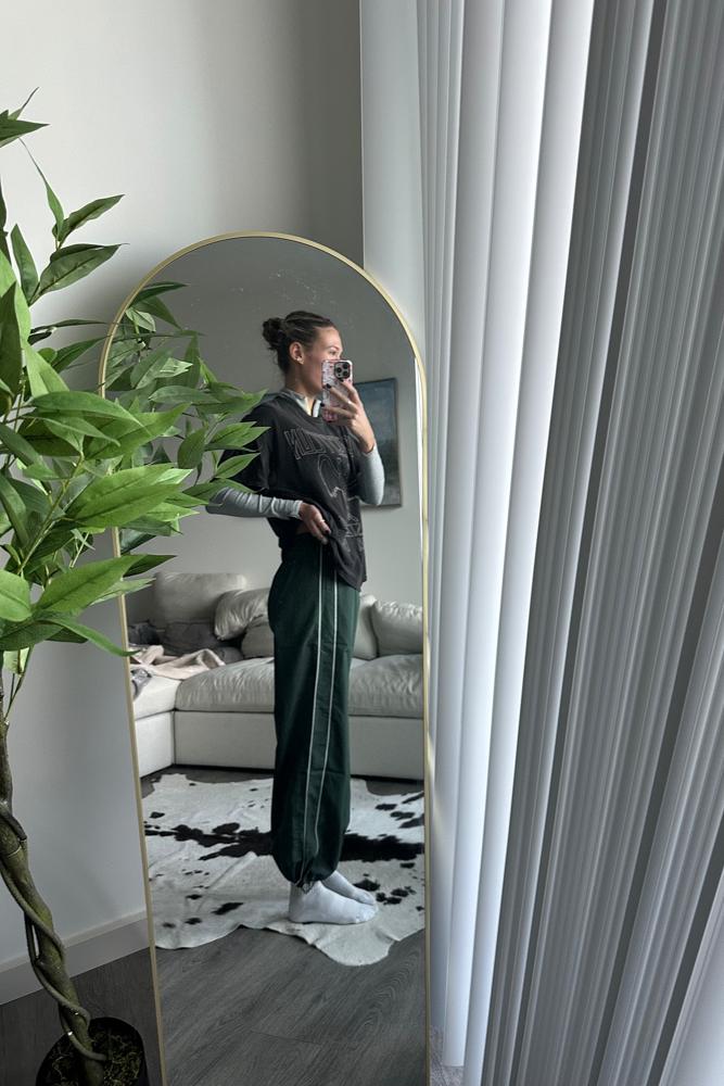 juliacampbell385's fit featuring Amazon Basics