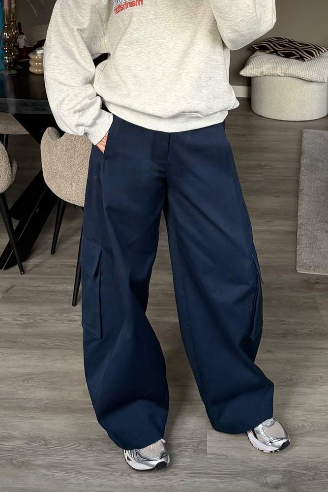 Lexibrouwer's fit featuring , 