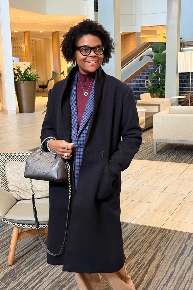 ToniTonyTone's fit featuring Loft, DSW, Ray-Ban