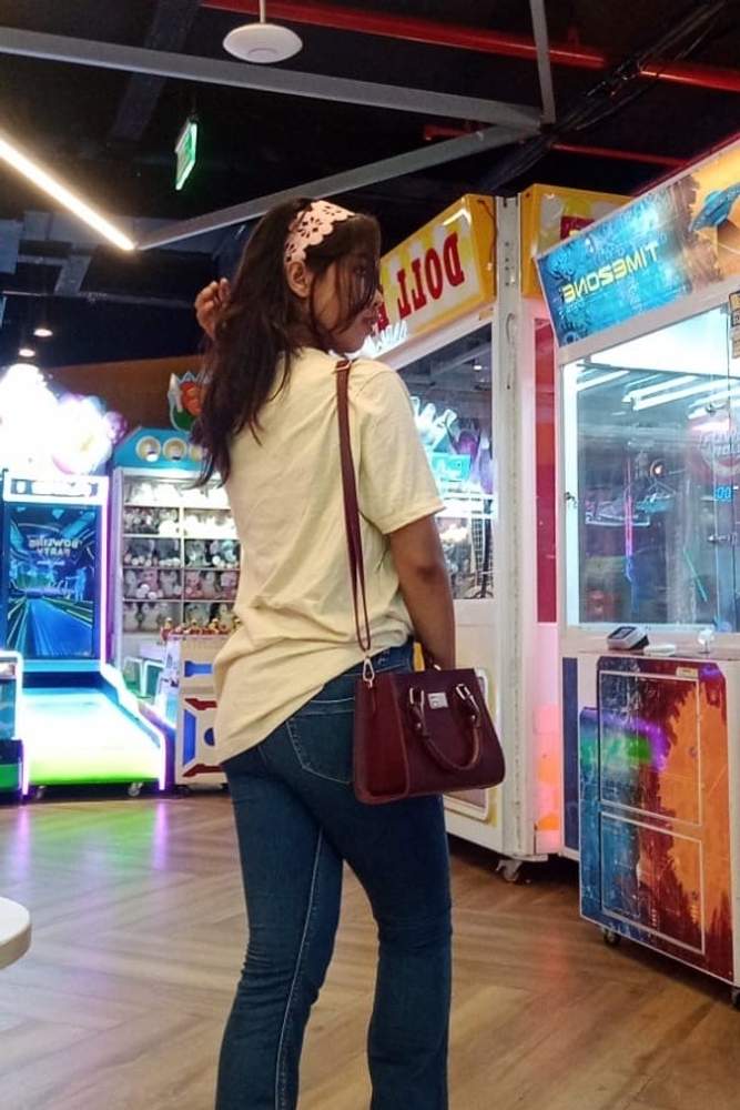 Vids's review for Dune London Depend tote bag in burgundy-Red