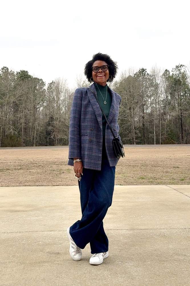 ToniTonyTone's fit featuring DSW, Old Navy, Loft