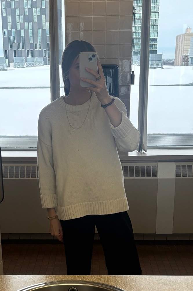 Amyklipp's fit featuring GAP, Aritzia, Blush Silks, Anthropologie