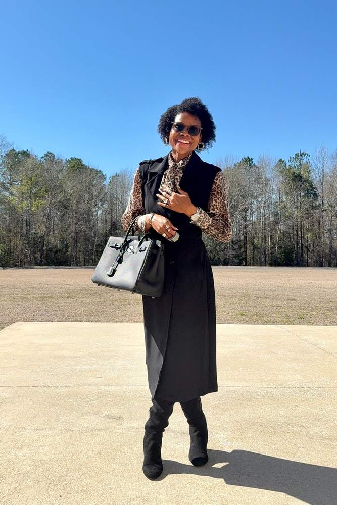 ToniTonyTone's fit featuring Loft, DSW