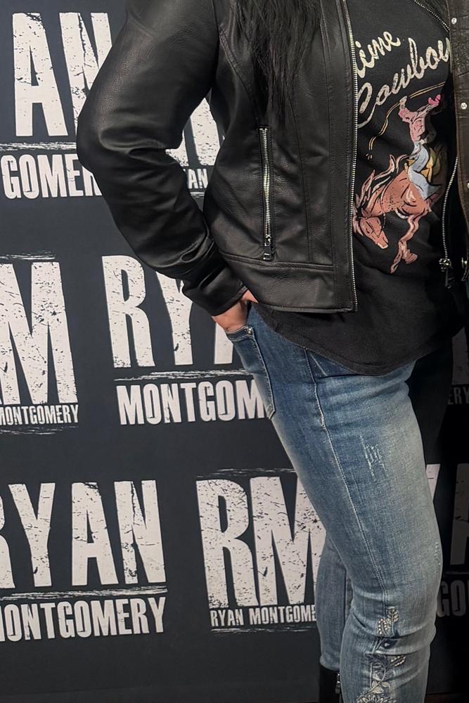 MichelleTM's fit featuring DKNY, Hollister, Fashion Nova, Grace in LA