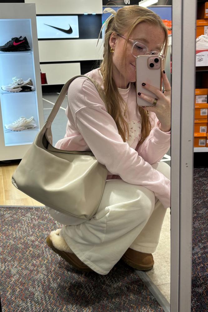 mara2360's fit featuring UGG, Linjer, Anavia, Pandora, H&M