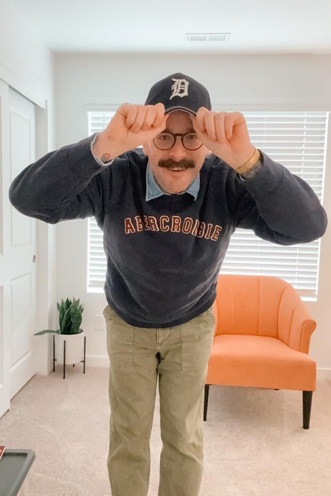 aardvark's fit featuring , , , 